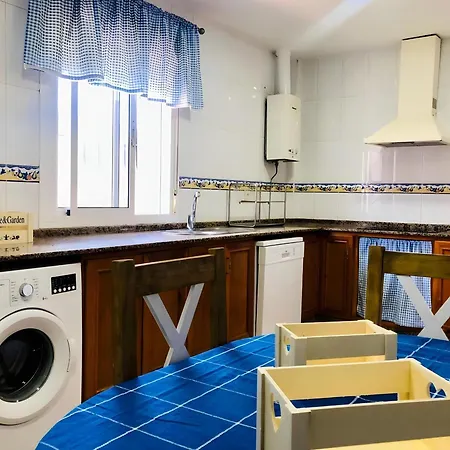 Chalet Con Piscina Privada, Bbq Y A 15 Min De La Playa - Ideal Para Familias - Es-180-50 * Conil De La Frontera