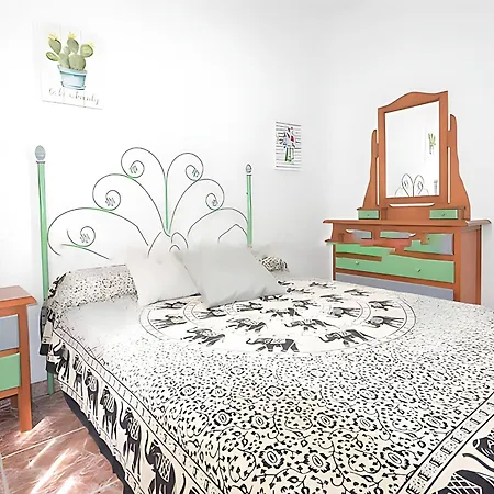 Chalet Con Piscina Privada, Bbq Y A 15 Min De La Playa - Ideal Para Familias - Es-180-50 *